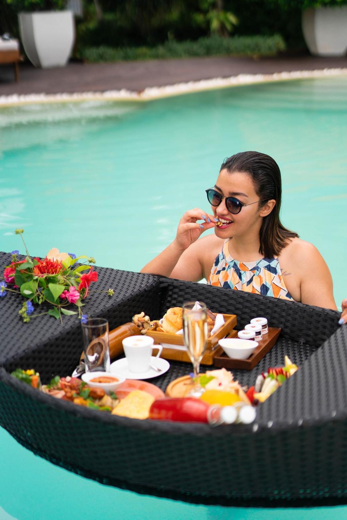 Adaaran Prestige Water Villas Meedhoo  Esterno foto