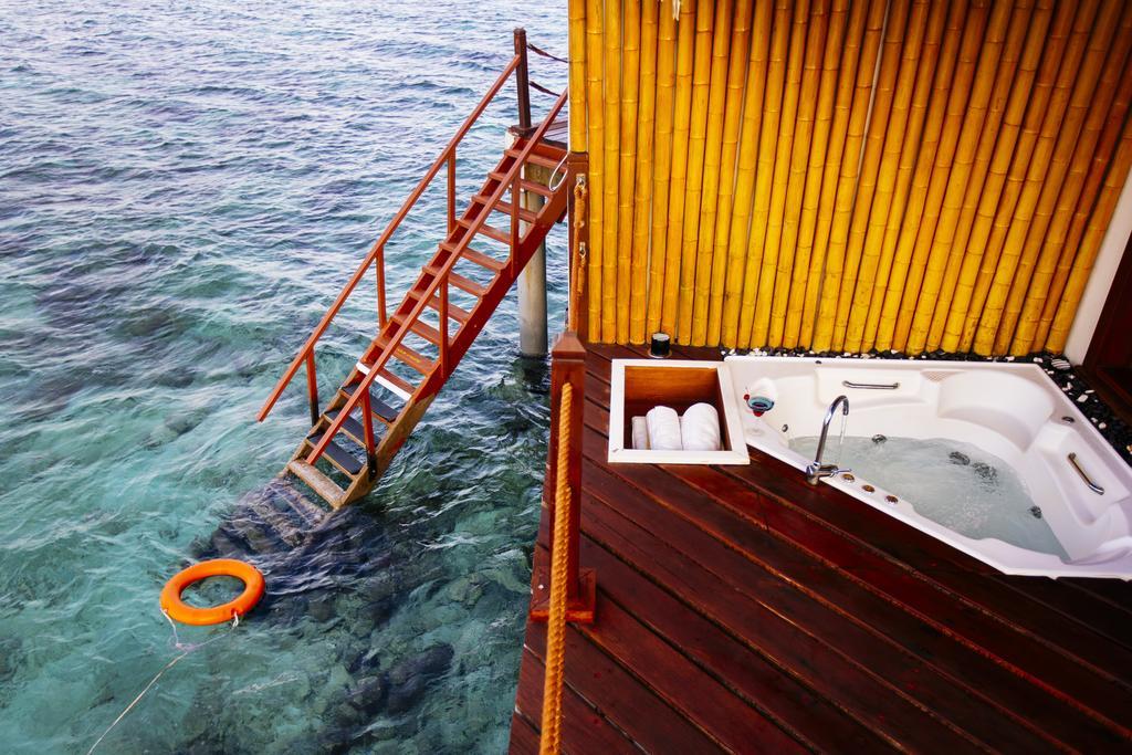 Adaaran Prestige Water Villas Meedhoo  Esterno foto