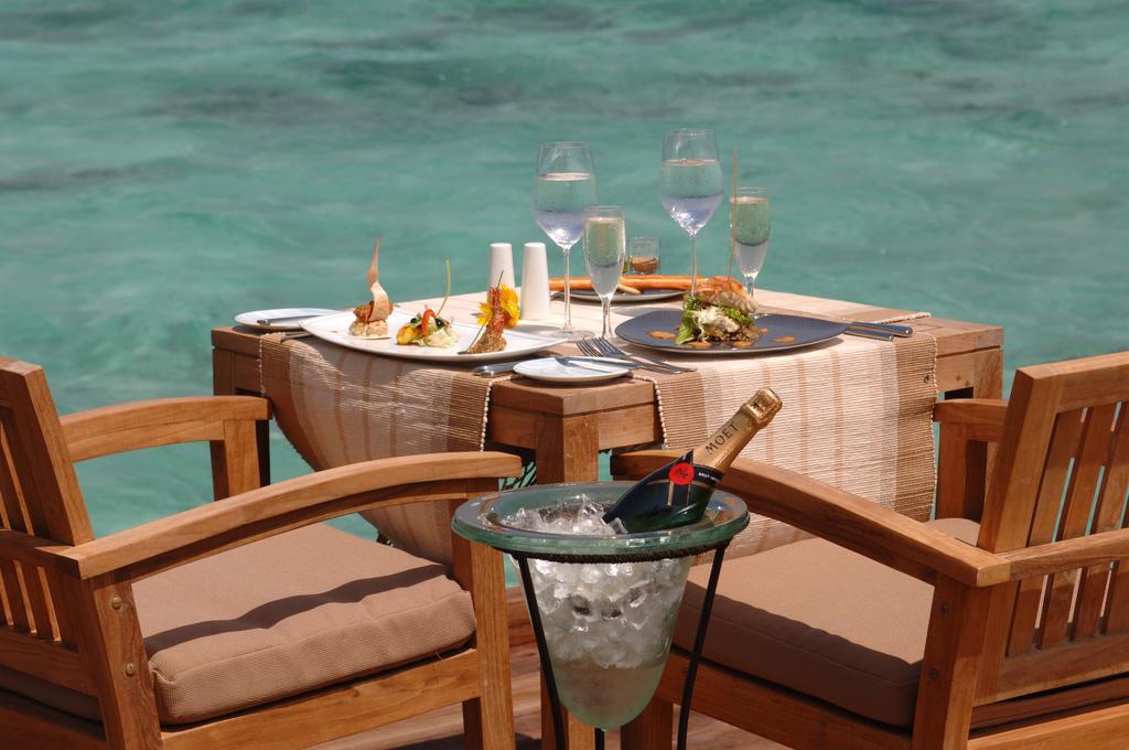 Adaaran Prestige Water Villas Meedhoo  Esterno foto